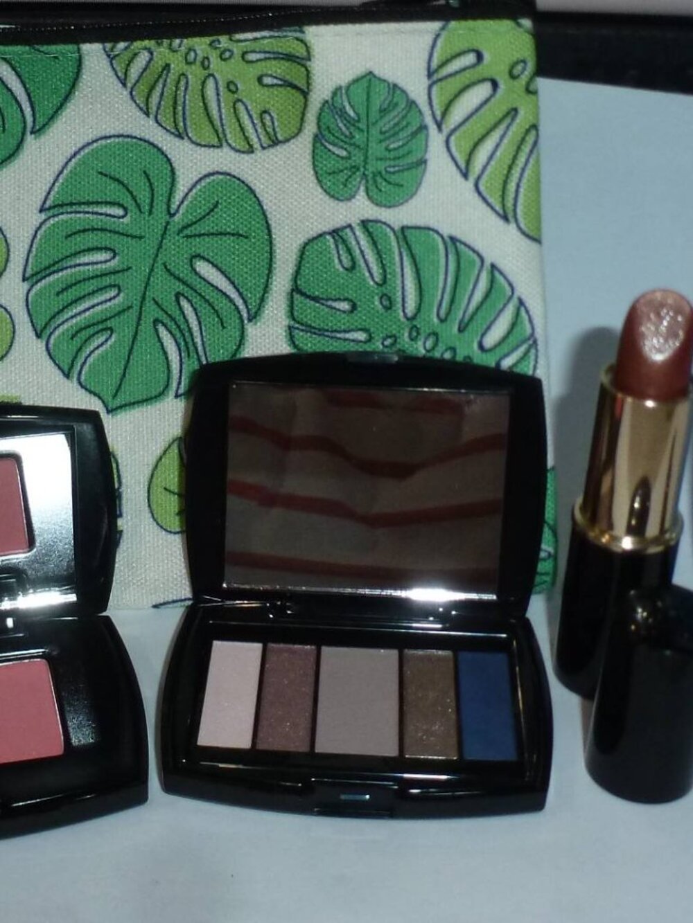 Lancome Gift Set - Luxe Lipstick, Marcara, Blush, MU Remover, Eyeshadow + Bag